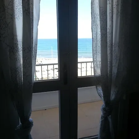 בית הארחה Flamenco קאן פיקפורט